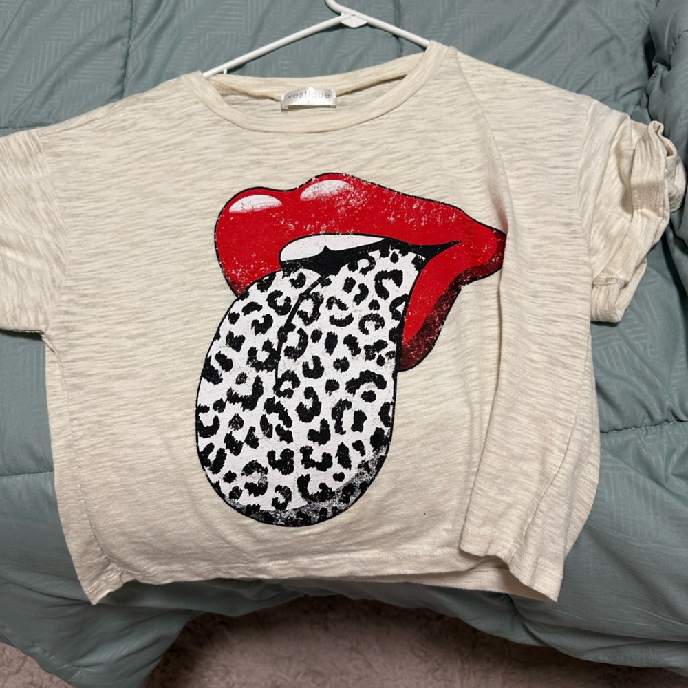 Vestique boutique shirt